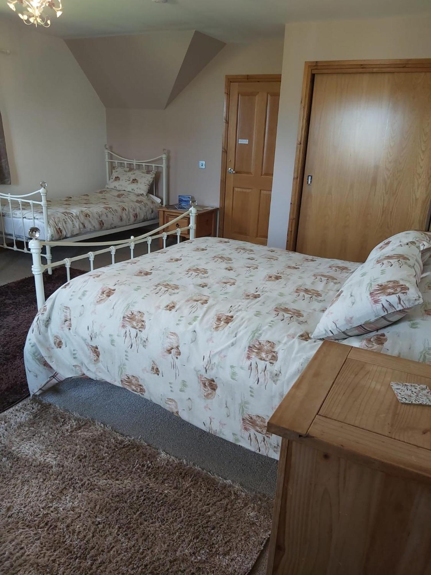Bed and Breakfast Benview House Staffin Esterno foto
